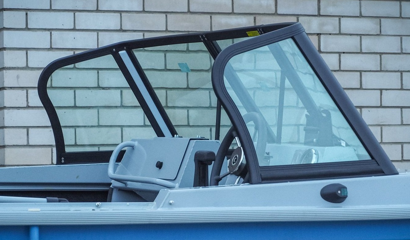 ветровое стекло Auto лодка Неман 450 DC от магазина Лодка Плюс